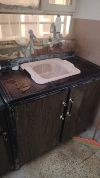 طقم ٣ قطع • قليل مستعمل • خزائن