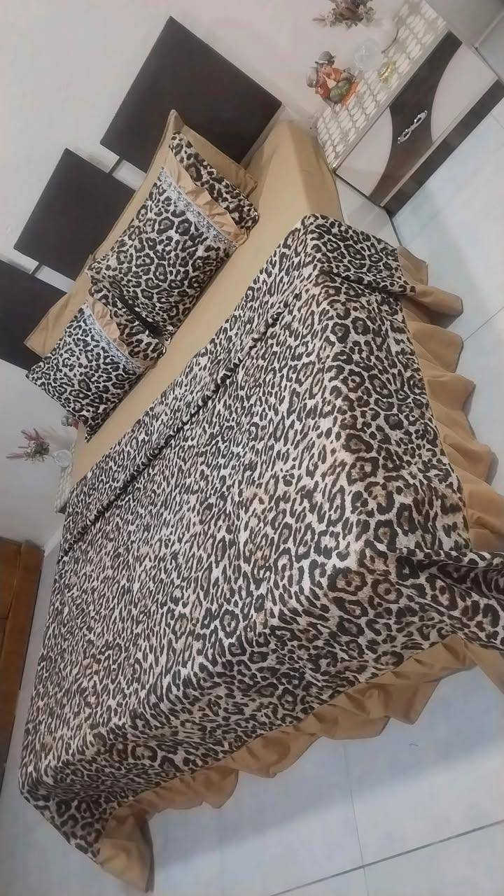 مفروشات نفرين قماش درجه اولى وخامه تجنن كل قطعه سعرها ومتوفر نفر حسب الطلب متوفر توصيل


**إذا كنت صاحب هذا الإعلان وتريد حذفه لأي سبب، رجاءا أرسل رسالة إلى الدعم الفني**