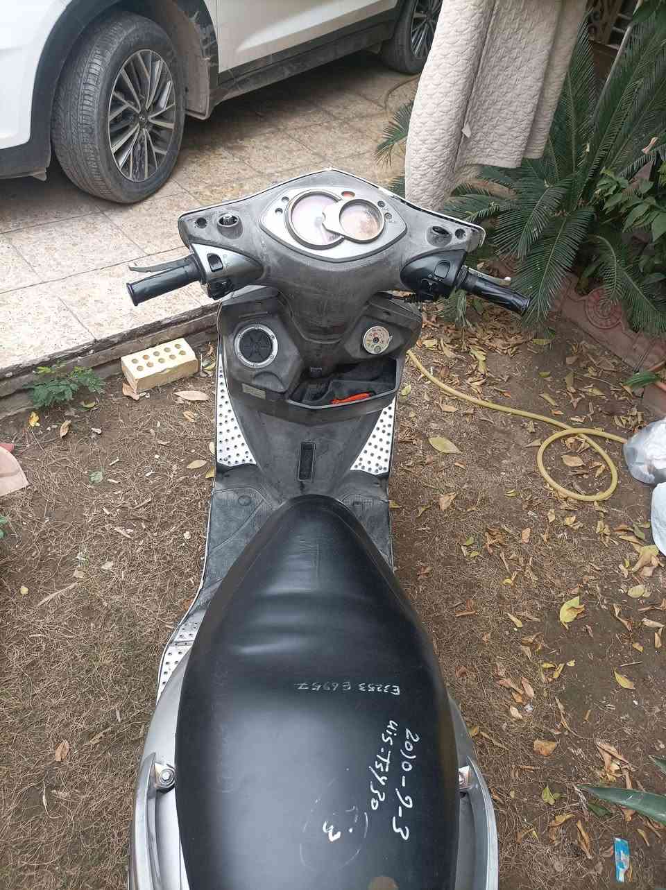 سلام عليكم دراجه سكنس فحل للبيع دراجه ختم واحد ويا الكفرات مكينه تخبل خير من الله مكاني بغداد الدوره ناقصها فقط باتري باتريها شغال بس الباتري الجديد يرجعها نكره سلف السعر 650 متواجد فقط عرقم ***********
