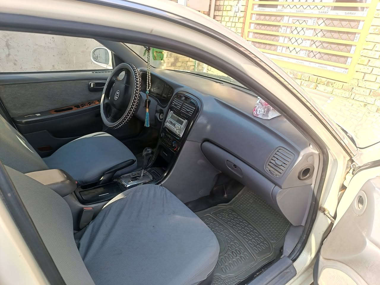 السلام عليكم اوبتيما ٢٠٠٥مينه٢٠٠٠رقم بابل حداديه تبريد جاهزه رقم دولي السياره مصبوغه السعر ٦٢ بيها مجال قليل مكان الدوانيه قضاء ال بدير ***********
