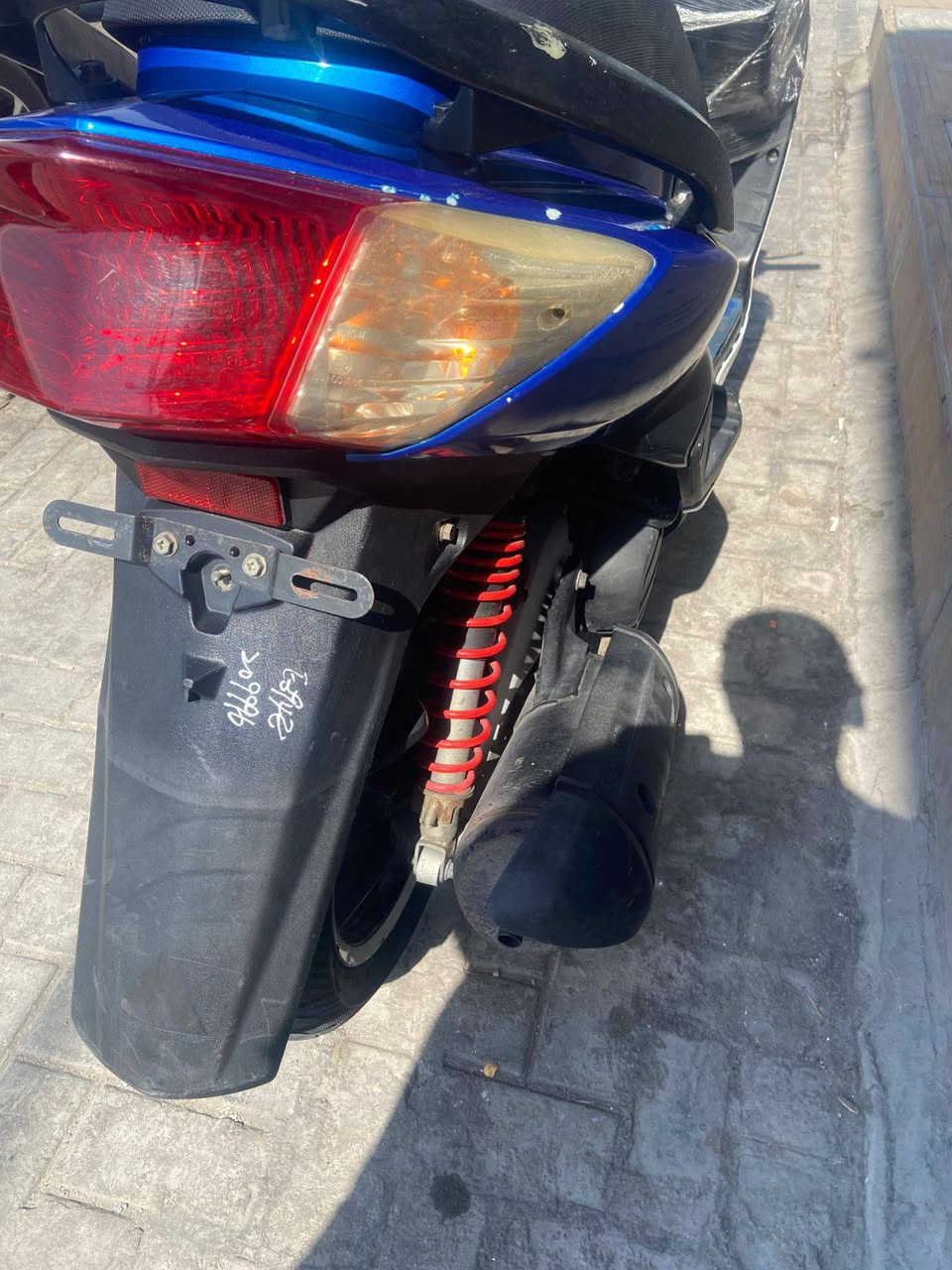 سلام عليكم
دراجه سكنس فحل للبيع السعر 1100 وبيها مجال 
البصره ابو الخصيب ***********
