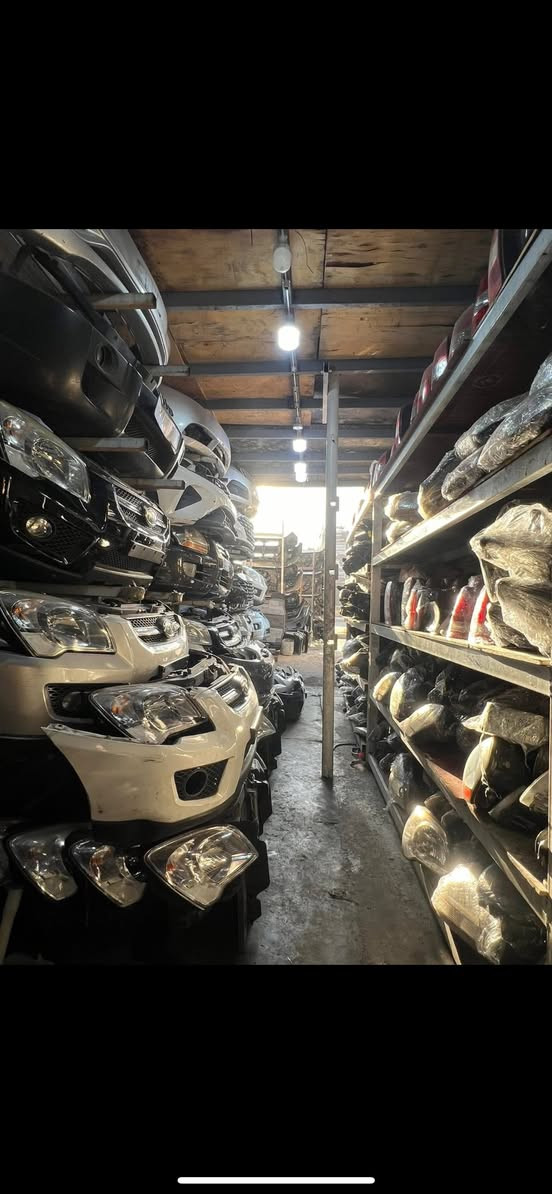 سلام عليكم تعلن محلات سجاد العراقي لتجارة قطع غيار السبورتج والتوسان

عن وصول حاوية فقط سبورتاج +توسان من كوريا الجنوبية 🇰🇷🇰🇷

يتوفر لدينا كل ماتحتاجة من قطع غيار السبورتج والتوسان
باب - بنيد - ربع -بدنة -جاملغ -لايت -بكلايت -دشبول 

بأنسب الأسعار وبسعر الجملة 

العنوان الفرع الأول 
بغداد الطالبية مجاور شركة البيت الصيني 
______________________
الفرع الثاني 
بغداد الطالبية مجاور مستشفى مارينا 🇰🇷🇰🇷🇰🇷🚚

☎️📞
***********
***********
 غير متواجد على الفيس لا تترد في الاتصال وسوف نكون في خدمتكم***********📞
