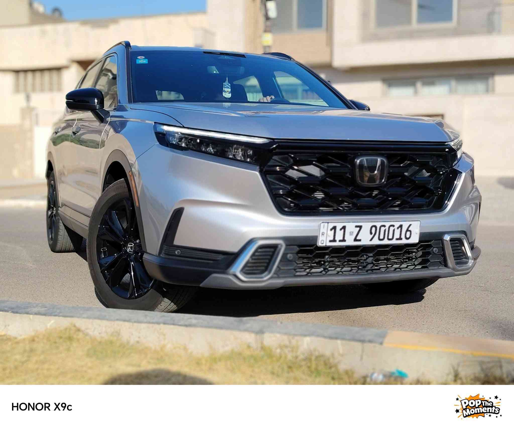 هوندا CRV TOURING SPORT  موديل 2023 استيراد شخصي مكفولة من الضربة والصبغ بيها شخط صغير بالباب خلف الراكب ماشية 60 الف مايل فول مواصفات سيارة جدا جميلة وراقية واقتصادية كل الي تريدة موجود عزل، متانه،اقتصاد، سرعة  سستم صوت 12سماعة bose ، تبريد رائع وبالنهاية ياباني الأصل كفالة عامة كير محرك منظومة هايبرد ومن الضربة.######
# #السعر_240
***********
