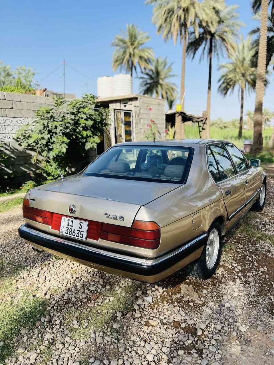 سلام وعليكم سياره بي ام 730سياره كير مكينه صدر حداديه كله شرط تبريد غرفه جلد بلاديه لايت زنون تخم تاير ويل كب منضومة غاز كير ومكينه مال صقر 2001 ديالى الخالص ***********
