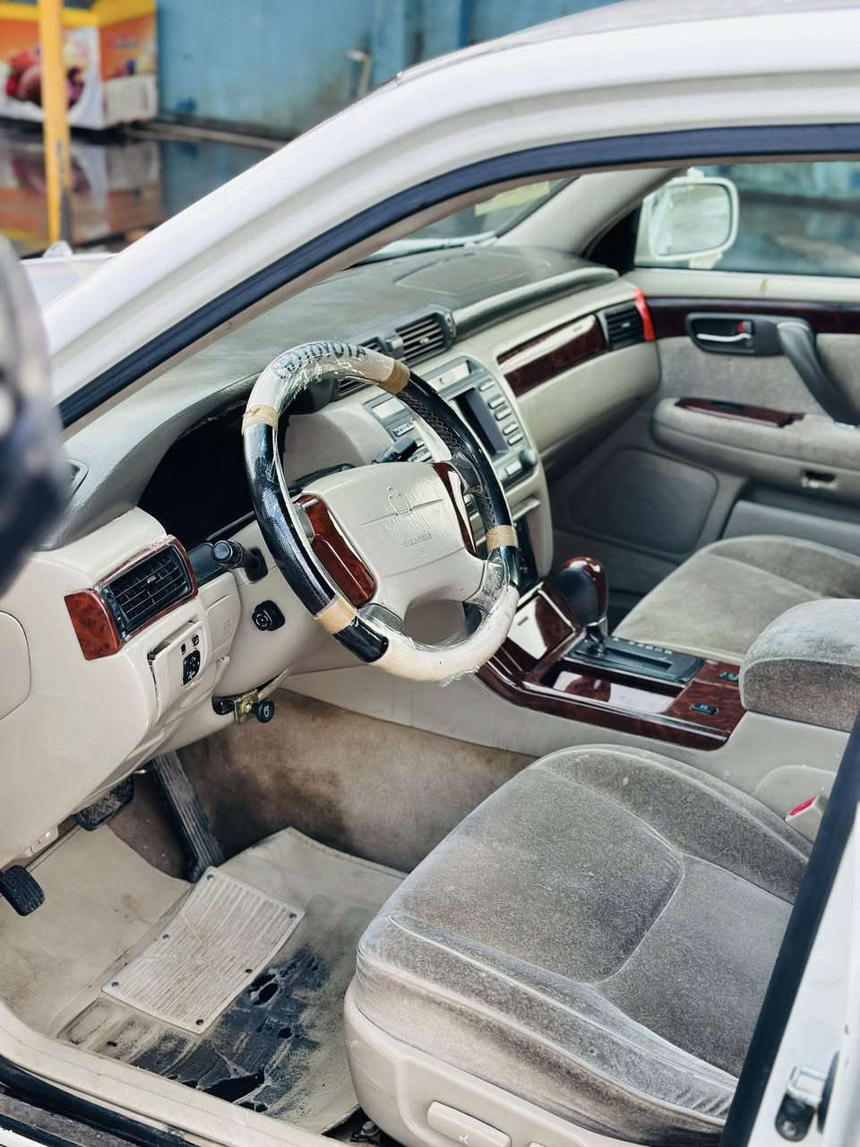 سەرەتابەناوی خوا مەلیکە بڕاوە 2003 کریستاڵ بێداعم و لێدراو  چوار تایەو ویلی لۆک گێڕو مەکینە بەشەرت بێ تەقەو ڕەقە کارەبای مەزبوت ئەگەر مشتەری نیت سەرمان مەیەشێنە شوێن سەیدسادق ژم *********** نرخ 34 قەڵاو مەجالێکی کەم😱
