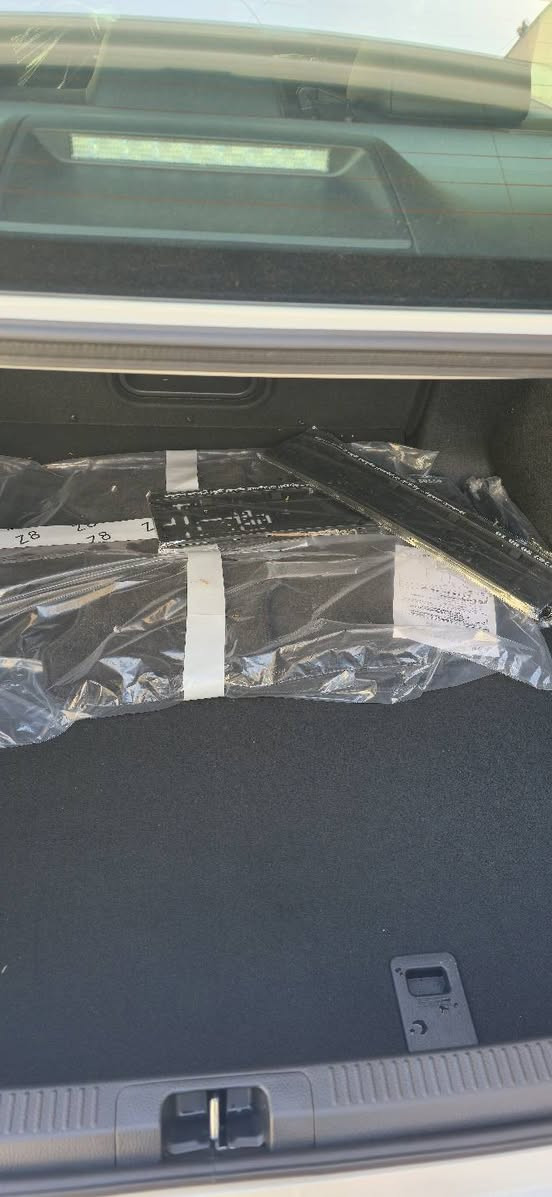 تيوتا كامري زيرو موديل 2025
بحالة الزيرو ممشى قليل جدا جدا
- كاميرا خلفية 
دشبول لمس
صاج اسود
-رادار
-تحديد مسار
-تحكم ستيرن
مودات سياقة
محرك  هايبرد
سنوية جديدة رقم بغداد
تحويل مباشر
-بحالة الزيرو
قطعتين تبريد.
حساس اطارات
ويل كب .
مري شفط
داخل جلد اسود
بصمه تشغيل
بصمة عدد2
فتحه
شاحن لاسلكي
مقاعد جلد 
شاشه اندرويد اوتو كار بلي
السياره بحاله الزيرو 
المكان بغدا د
***********
26$
