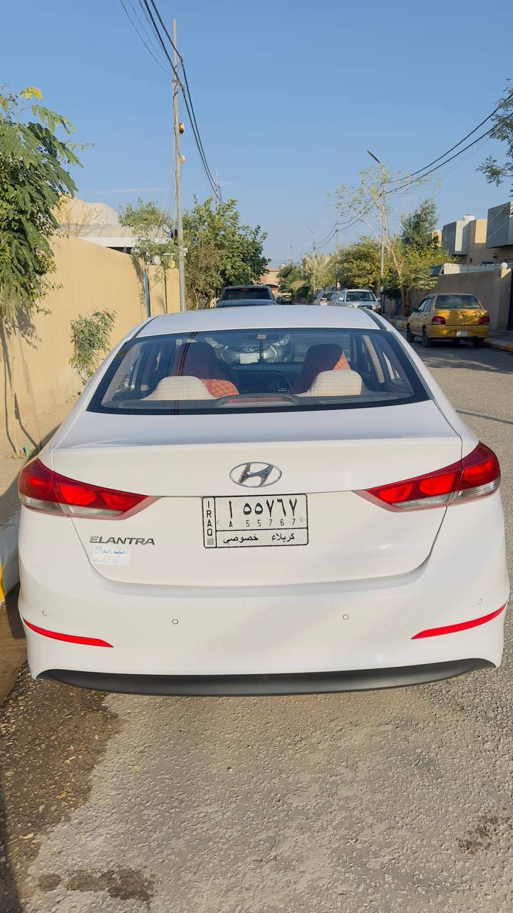 النترا ٢٠١٨
رقم كربلاء 
المواصفات 
شاشه
فتحه
كامره امامي خلفي
حساس خلفي
ويل كب كروس
محرك ٢٠٠٠
مع باقي المواصفات 
السعر١٦٥
***********
