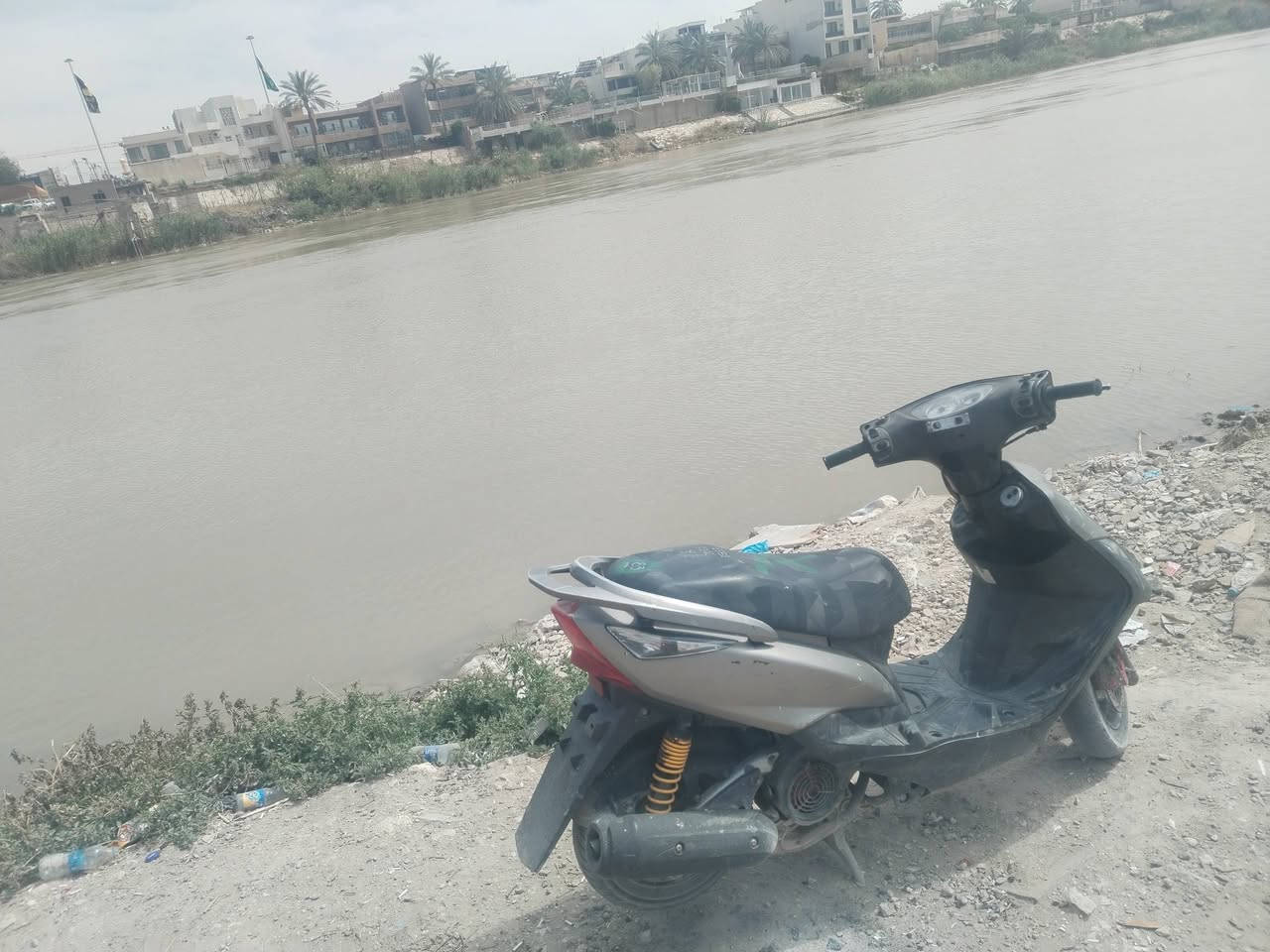 دراجه ثعلب للبيع فد مشكلتها بيها بجن فالدراجه تمشي لا تدخن ولا تبخن ودراجه اسلك بيها سلك كافر الشراي يطبلي والمو شراي لا يطبلي 0781894711


**إذا كنت صاحب هذا الإعلان وتريد حذفه لأي سبب، رجاءا أرسل رسالة إلى الدعم الفني**
