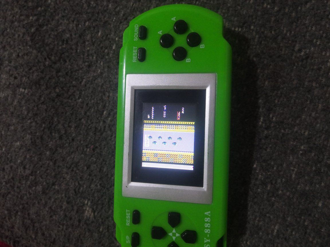 اتاري يشتغل بطاريات مال ريمون
ويشتغل بطارية مال موبايل شحاطة
ينشحن مثل الموبايل
عدد الألعاب ٢٨٨ لعبة
معاه كيبل شحن
السعر ١٥ قفلة


**إذا كنت صاحب هذا الإعلان وتريد حذفه لأي سبب، رجاءا أرسل رسالة إلى الدعم الفني**