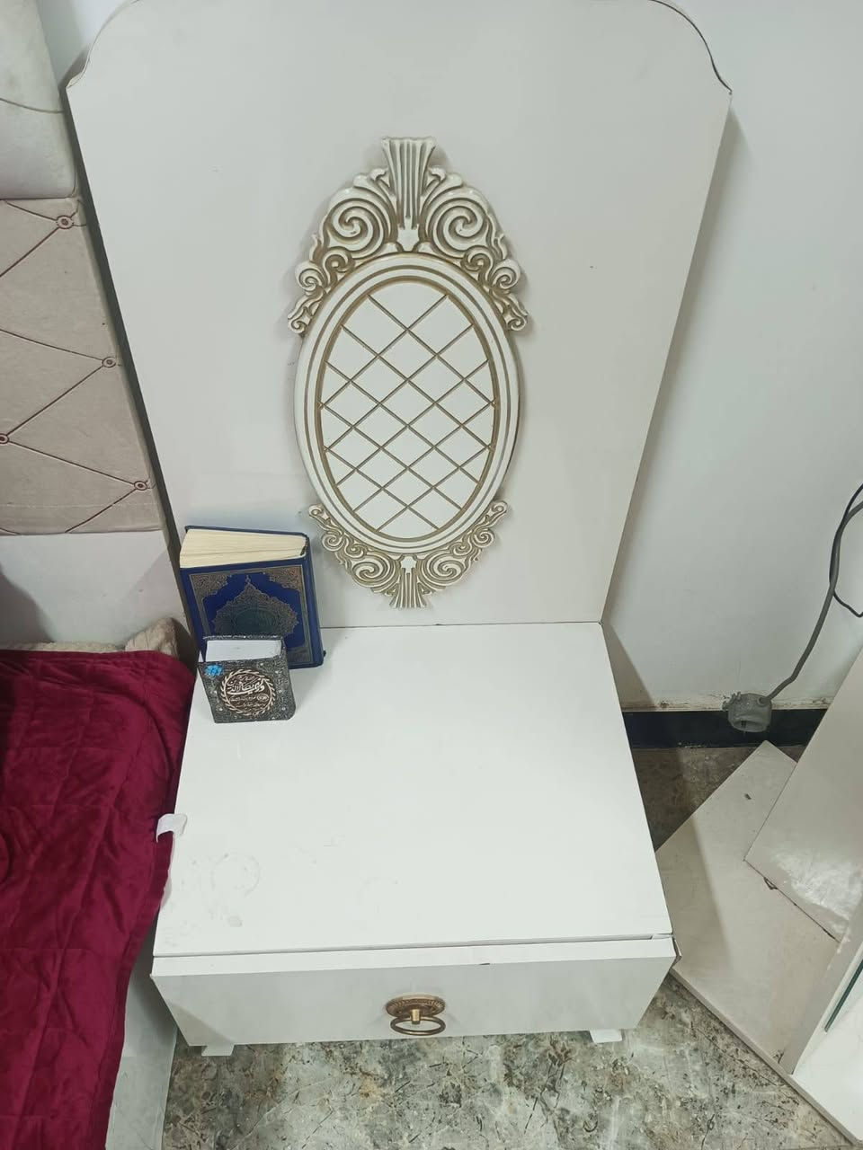 سلام عليكم #متاح غرفة البيع نظيفة كلش سعرها ٤٠٠ مكاني الدورة هاتف *********** بي واتساب هم
