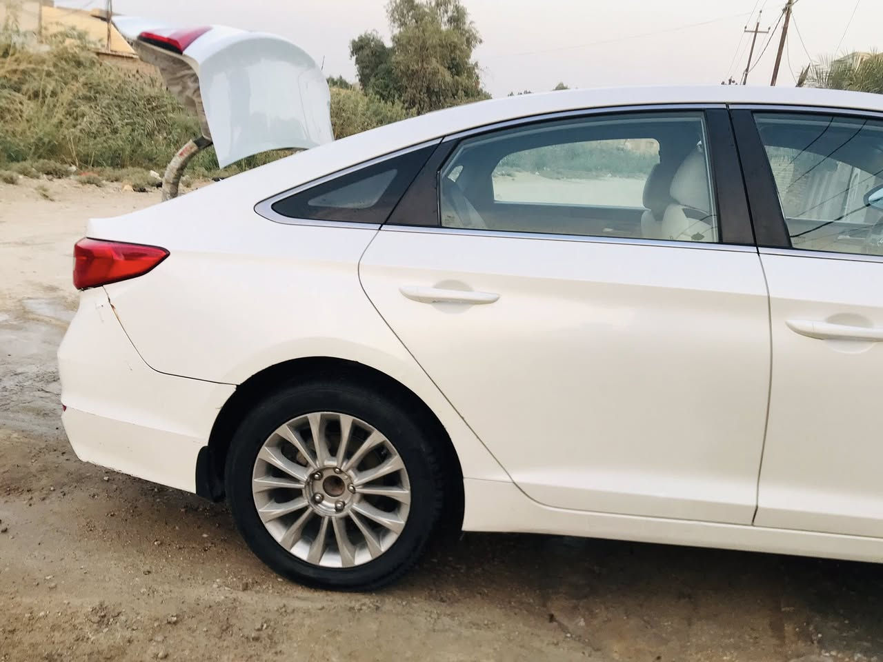 السلام عليكم
سوناتا 2017 خليجي ماشيه خير من الله 
محرك 2400 
تبديل جاملغ الامامي و الدعامية الاماميه 
سياره خير من الله بس تحتاج ترتيب للأمانه 
السياره نص فول مواصفات تخم تاير جديد 
لغود و شواصي و ايرباكات كله سليم 

اي استفسار موجود خاص و بالخدمه


**إذا كنت صاحب هذا الإعلان وتريد حذفه لأي سبب، رجاءا أرسل رسالة إلى الدعم الفني**