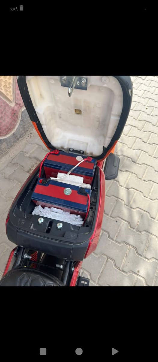 دراجه شحن X900 بطاريه32 امبير موديل 2026 
سعر 500وبيه مجال قليل صاله شهرين من ماخذه اللون احمر

مكان الزبير قرب خطوه الامام علي عليه السلام *********** واتساب
