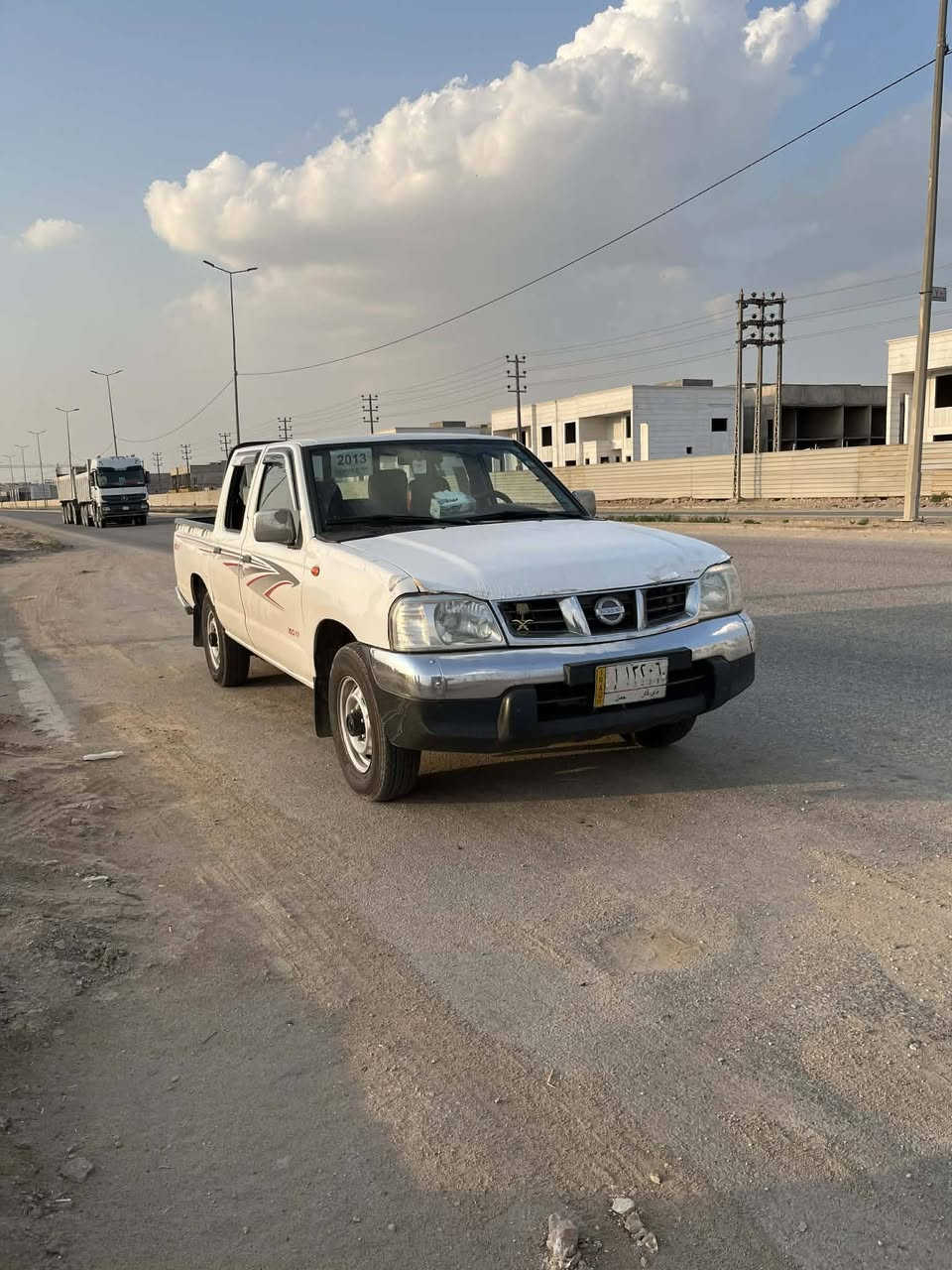 نيسان موديل 2013 سياره مضروبه جاملغين وبنين بدون دواخل تخم تاير ستوه شاده غرفته نضيه كلش السعر 115 الرقم ***********
