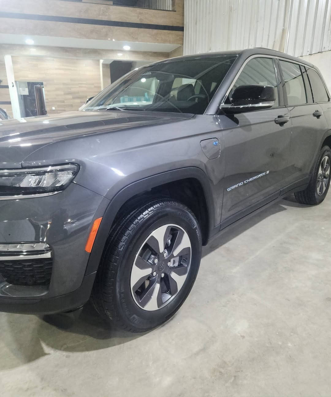 جيب 4xe 2024
لمتد

لون مميز جديدة بدون صبغ 
ماشية ٢٦٠٠٠
السعر ٣٢٠٠٠
***********
