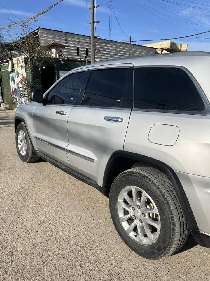 جيب 2012 ادوات
مكفوله كص وضربة وسرقة 
سيارة جاهزه متصرف عليها ربع
تبريد تخم تاير ولاكلوب مشتغل بالدشبول
السعر 90
مكان بغداد
الاستفسار عالرقم 
***********بي واتساب
