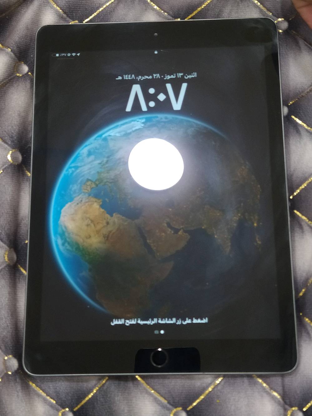 ايباد 6 للبيع كدامكم كلشي شغال وجديد ومال دراسه يخبل خلصت الثالث واريد ابيعه مكاني بغداد الشعله سعره 160وبي مجال شي قليل  رقم لواتساب ***********