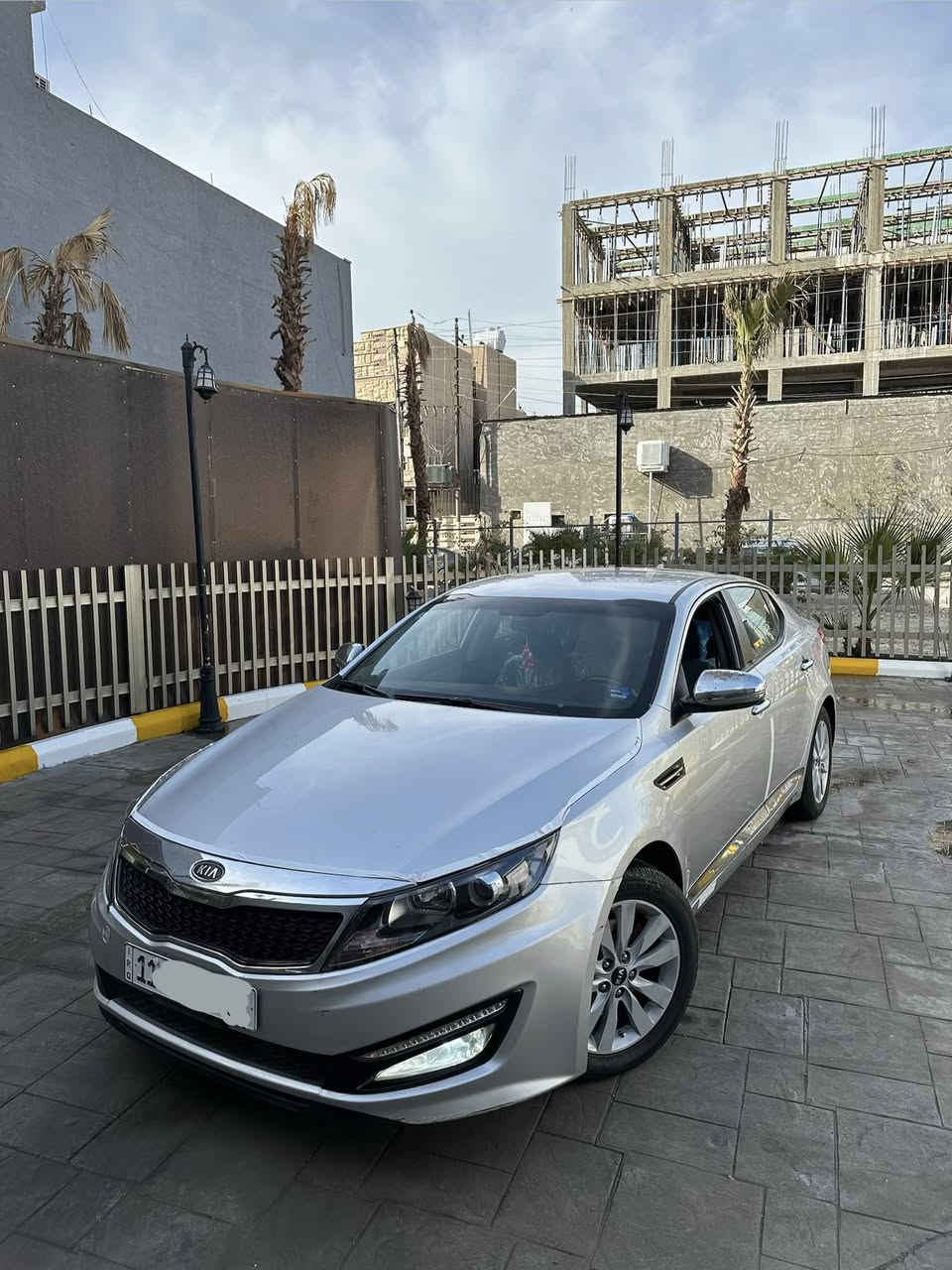 كيا اوبتما 2012 وارد امريكي بيهة 4 قطع صبغ  جانبي   مكفولة من الدواخل بجم كبس شواصي وتكم وحوض كلة كفالة 
رقم بغداد بسمي سنوية لل 2031 هزة ورقم كلة جديد 
مكينة 2400 مكفولة وممفتوحة وگير كذالك. ملاحضة ماشية 83 الف ميل حقيقي وبل نسبة لخواتهة مماشية اصلا 
صدر امامي كلة جديد + دريم شفتات 
تخم تاير جديد جواهة 
صدر خلفي جديد بس قواعد دبل مو زينات 
تبريد منظومة هذ الصيف سويتهة 
تدفئة اكيد شغالة 
مواصفات النص فول 
تحكم ستيرن جهتين 
eco موود 
مثبت سرعة + مانع انزلاق 
اشاير بل مري سنتر لوك + منافذ ال Usb 
كامرة خلفية وبعد بيهة هواي سوالف حلوة 
سيارة مرتبة ومال جناي ونضيفة والصور تحكم 
مكاني بغداد حي الاعلام. 
سعرهة 108 وبيهة مجال للشراي 
***********
