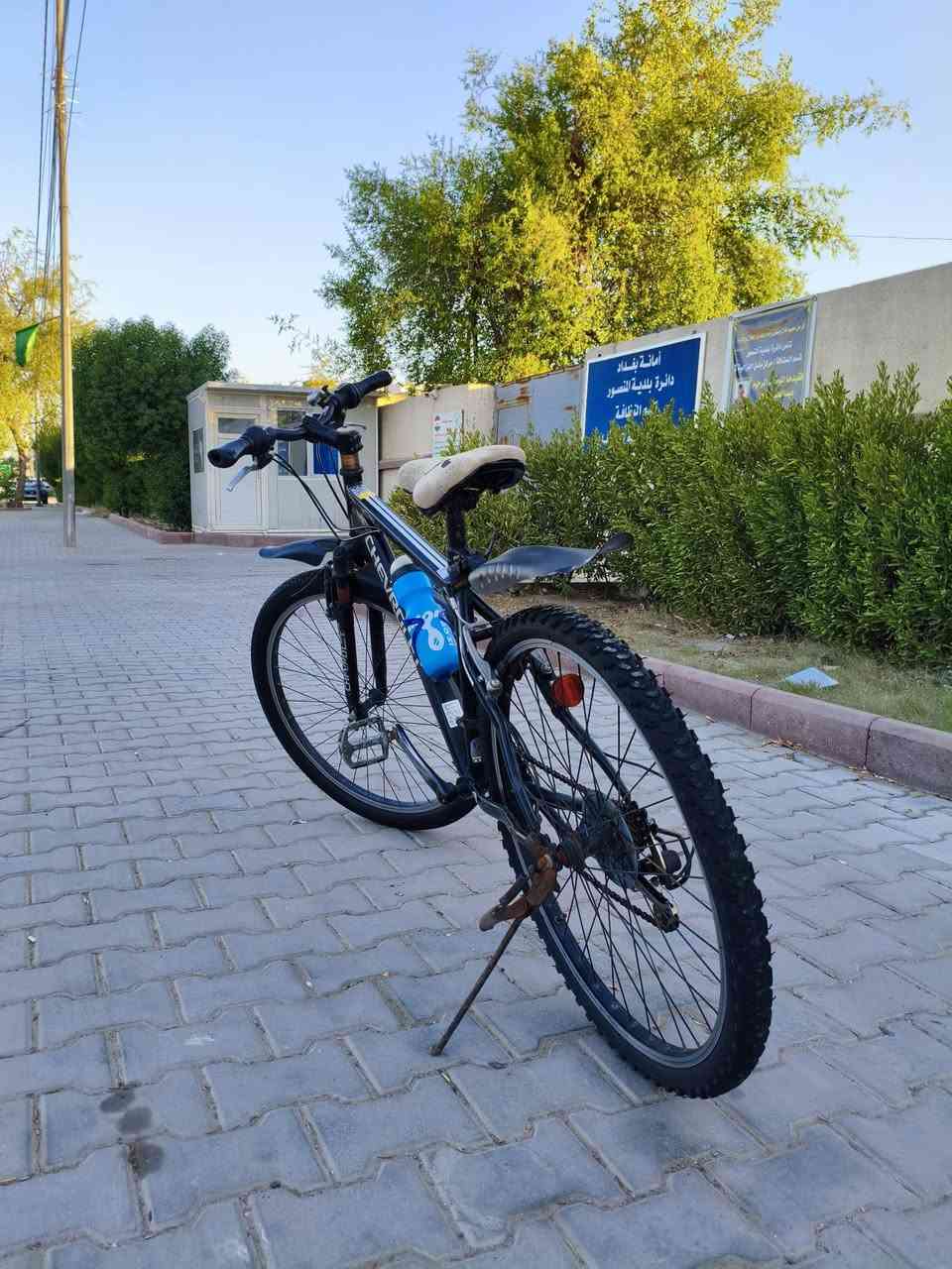 سلام عليكم بايسكل جديد مستخدم شهرين امريكي اصلي رايدة 175 بي مجال ***********
