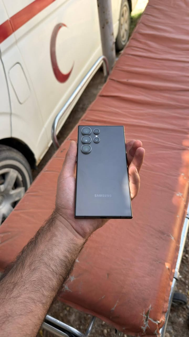 Ultra S24
ذاكرة ٢٥٠  
استعمال شهر واحد فقط  
نظيف جداً  
سعر العرض ٩٧٥  
وبي مجال بعد


**إذا كنت صاحب هذا الإعلان وتريد حذفه لأي سبب، رجاءا أرسل رسالة إلى الدعم الفني**