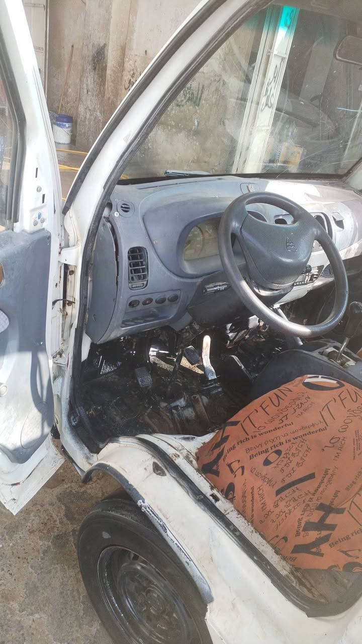 السلام عليكم شانكه لبيع السياره موديل 2010 اوراقهه كامله وصاحبه ابسامر مكفوله كير ومحرك وتانكي بانزين وكهربايات وشلصي وجواه 3 تايرات اخو الجديد بس واحد تعبان السعر 14 ورقه وبيهه مجال بصيطه ***********
