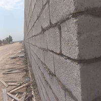 خلفه بناء بلوك فرمستون قطعي او يومي متفرغ  حالين  الستفسار ٠٧٨٠٥٣٥٢١٧٦...