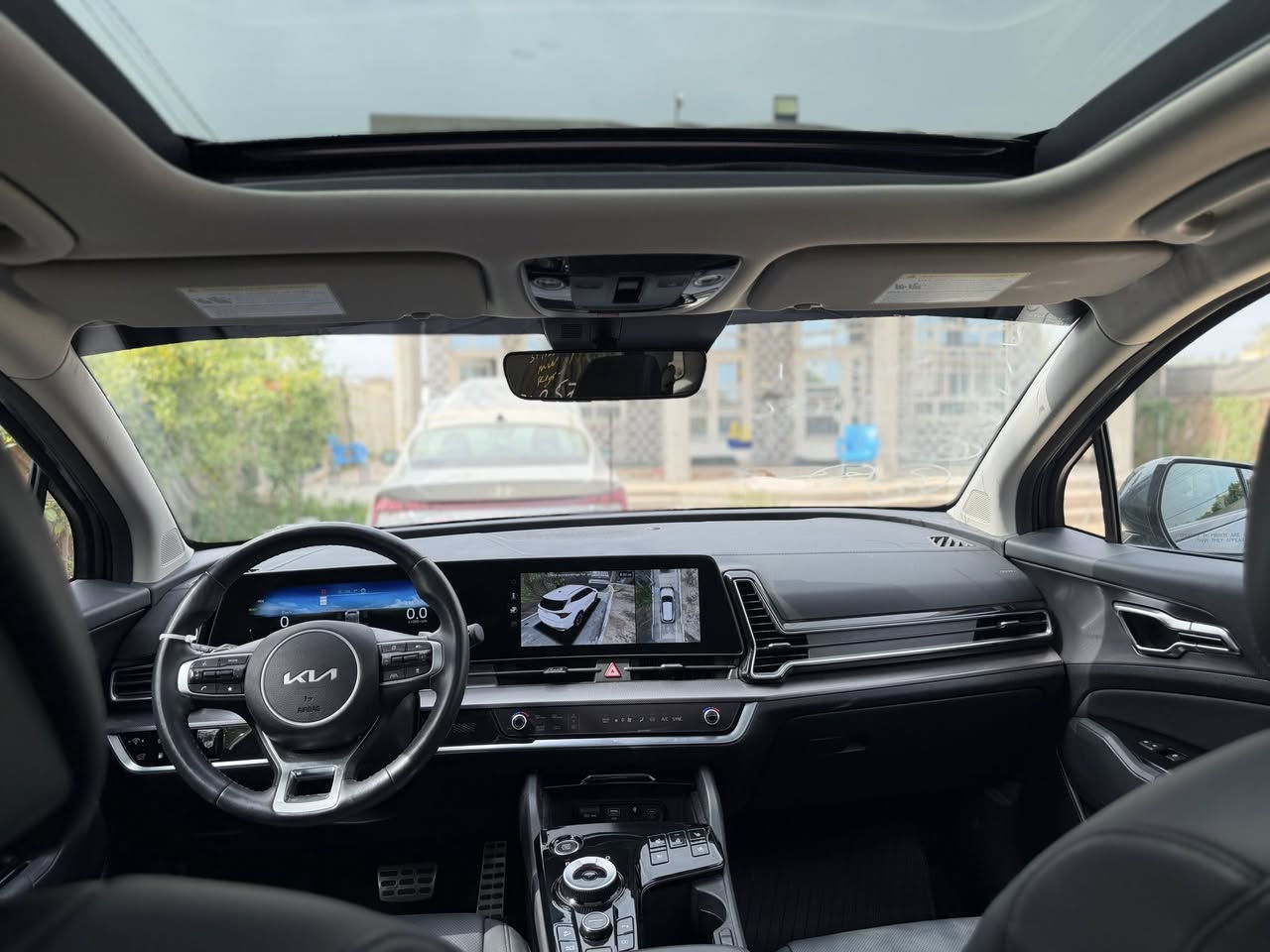 kIA SPORTAGE Sx-Prestige 2024 1.6 Hybrid plug-in
*plug-in*بلكن
.
*أعلى مواصفات برستيج (بلكن )ثلاث انظمه قياده
(شحن +هايبرد + بانزين) قليله ونادره خصوصا بهل النظافه 
والمواصفات …

ماشيه 13 الف مايل 

* المواصفات كلش هواي وموضحه بالصور اعلى شي بيه
فور ويل AWD
تقديم وترجيع بالريمونت
بنوراما 
كاميرات 360 درجه
حساس امامي وخلفي+ رادارات 360 درجه
كشنات جلد+ تدفئه وتبريد كشنات + ستيرن هيتر
جنطه كهرباء 
كير ماوس
لد داخلي متغير الالوان
كشن خزن ميموري

🚗الحادث كما موضح بالصور بدون صبغ نهائيا فقط جاملغ مبدل اصلي نفس اللون وبدون اي ضرر داخلي بدون لغد وبدون ايرباك جميع الايرباكات سليمه 🚗

المكان بابل - الحله

***********

السعر 238$ والرقم مجاني على الدوله تترقم جميع المحافظات.
