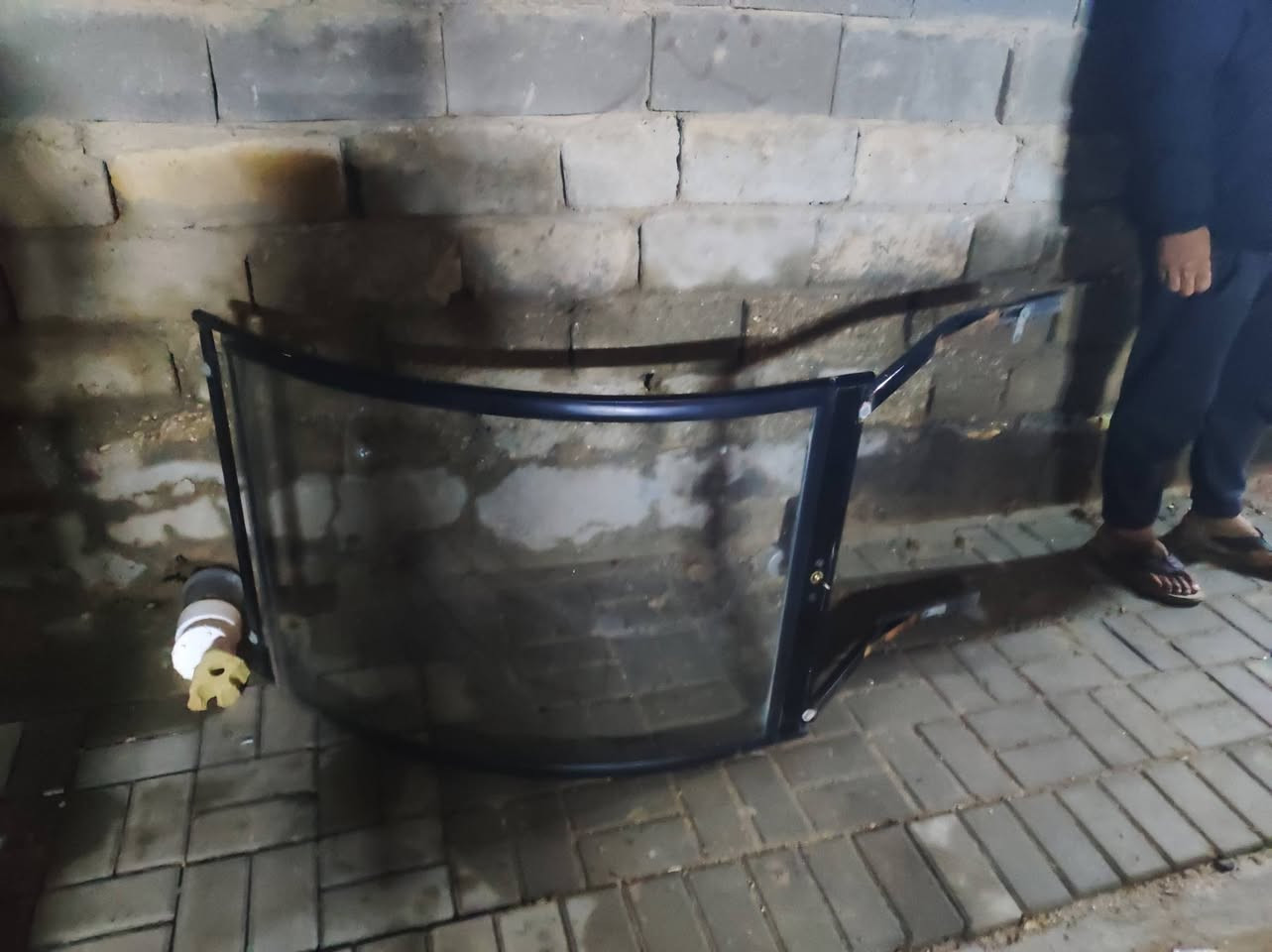 السلام عليكم شباب عندي هذا الجادر جديد سعرة 100 الف قبل اسبوع شديته

وعندي هاي الجامة جديدة قيمها واخذها مكاني المدينة ***********
