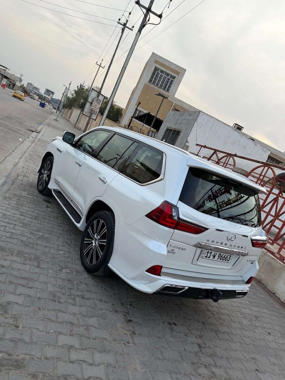 لكزز كفاله عامه رقم بغداد موديل 2019 
السيارة جديدة ونظيفه بلكارتون 
السعر 685 
للاستفسار *********** البصرة, العراق
