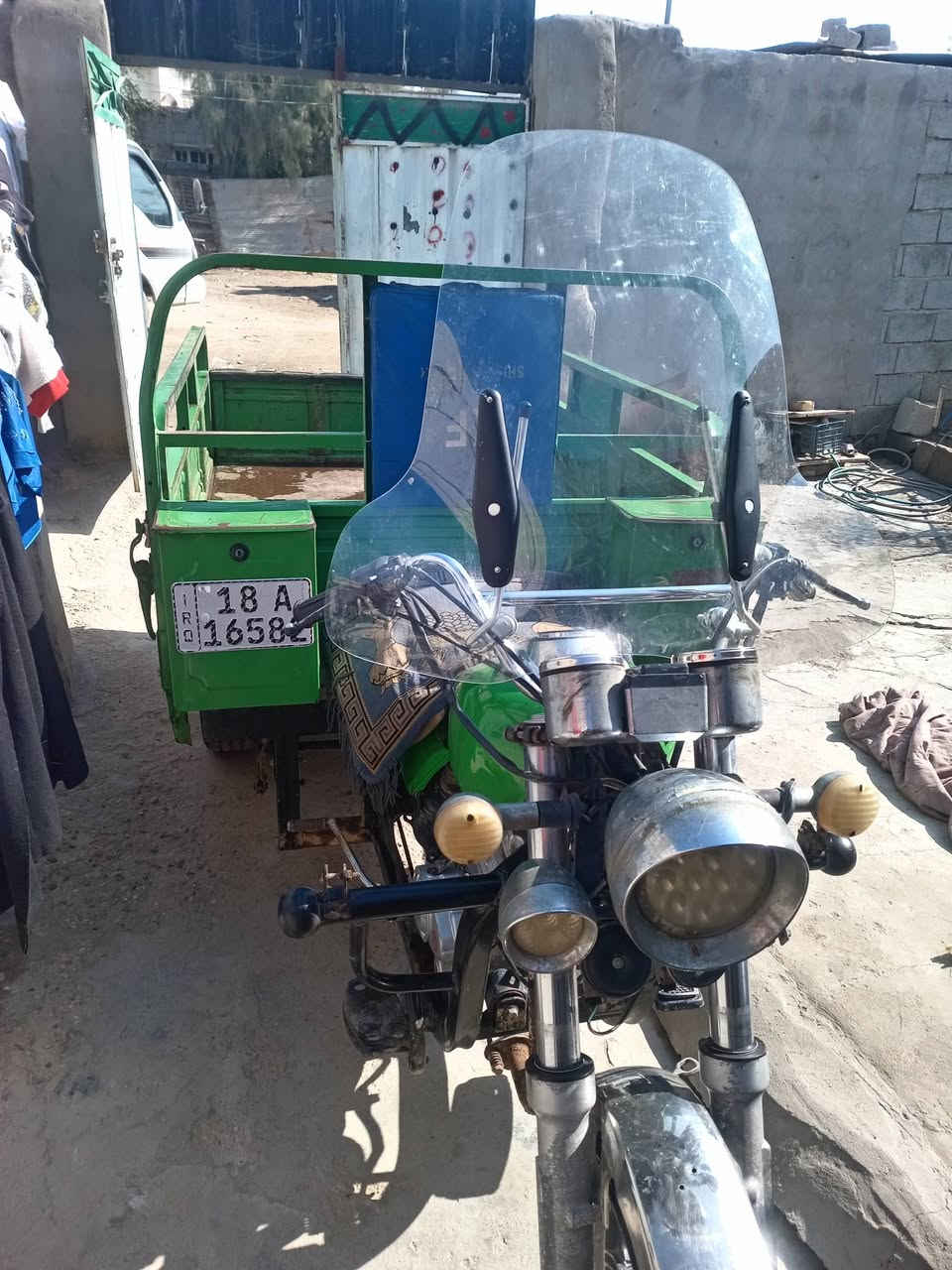 اخوان السلام عليكم ستوته جديده للبيع موديل 22 سنويه ورقم انجليزي تحويل ثاني يوم صار  صار لها ثلاثه ايام مرقمه السعر 1900 وبيها مجال للشراي@***********@
