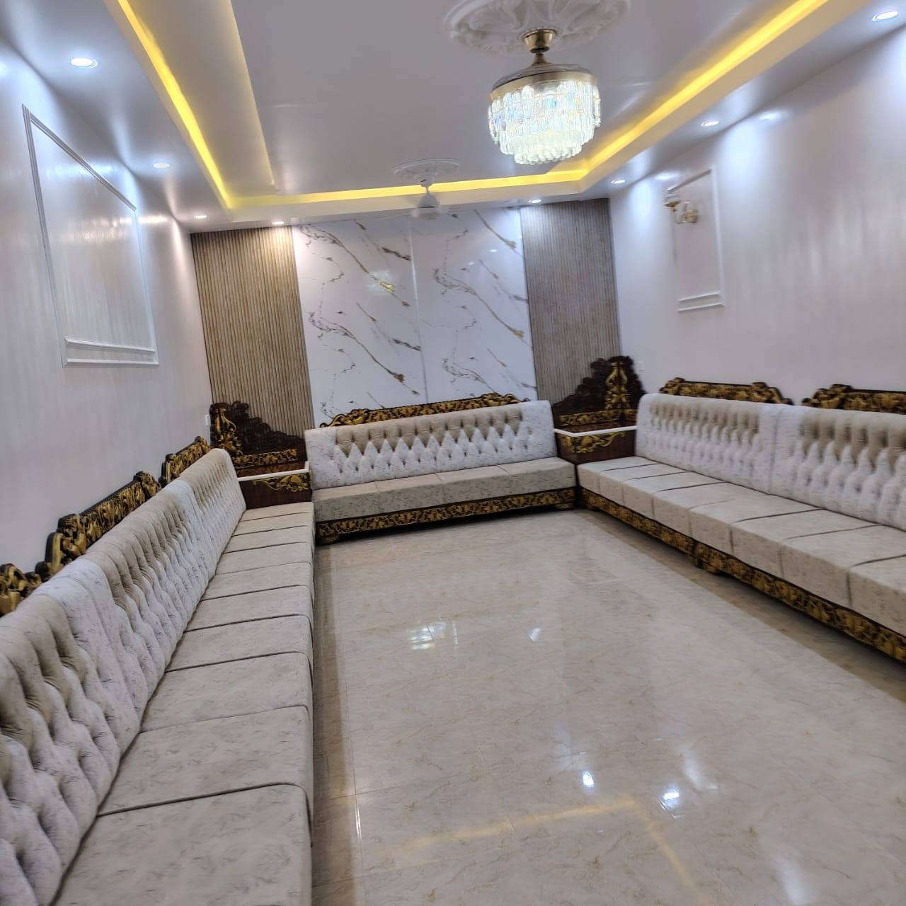 الملك للديكورات الداخلية جبسن بورد والخارجية وأحدث الاصباغ تغليف جدران بديل الخشب بديل الرخام وجميع الديكورات الأسعار مناسبه كرستا وعمل وبس عمل حسب الاتفاق ***********
