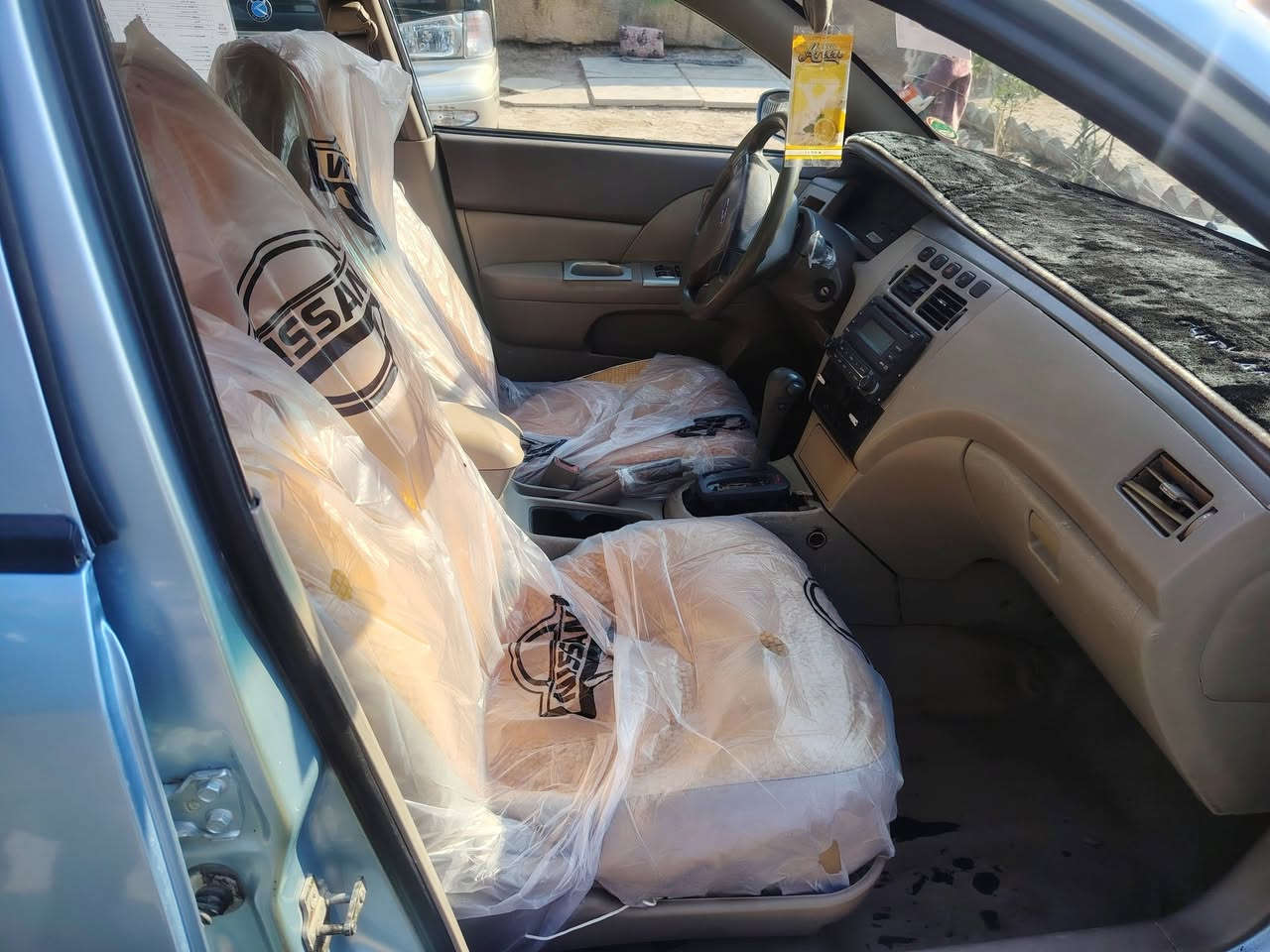 مكلف بالنشر شي A5موديل ٢٠٠٨ مصبوغه عام للجماليه كير ومكينه كورلا السيارة جاهزه من جميع النواحي صدر خلفي امامي تبريد السعر ٤٢ الاتصال ***********مدينه الصدر الاتصال ***********
