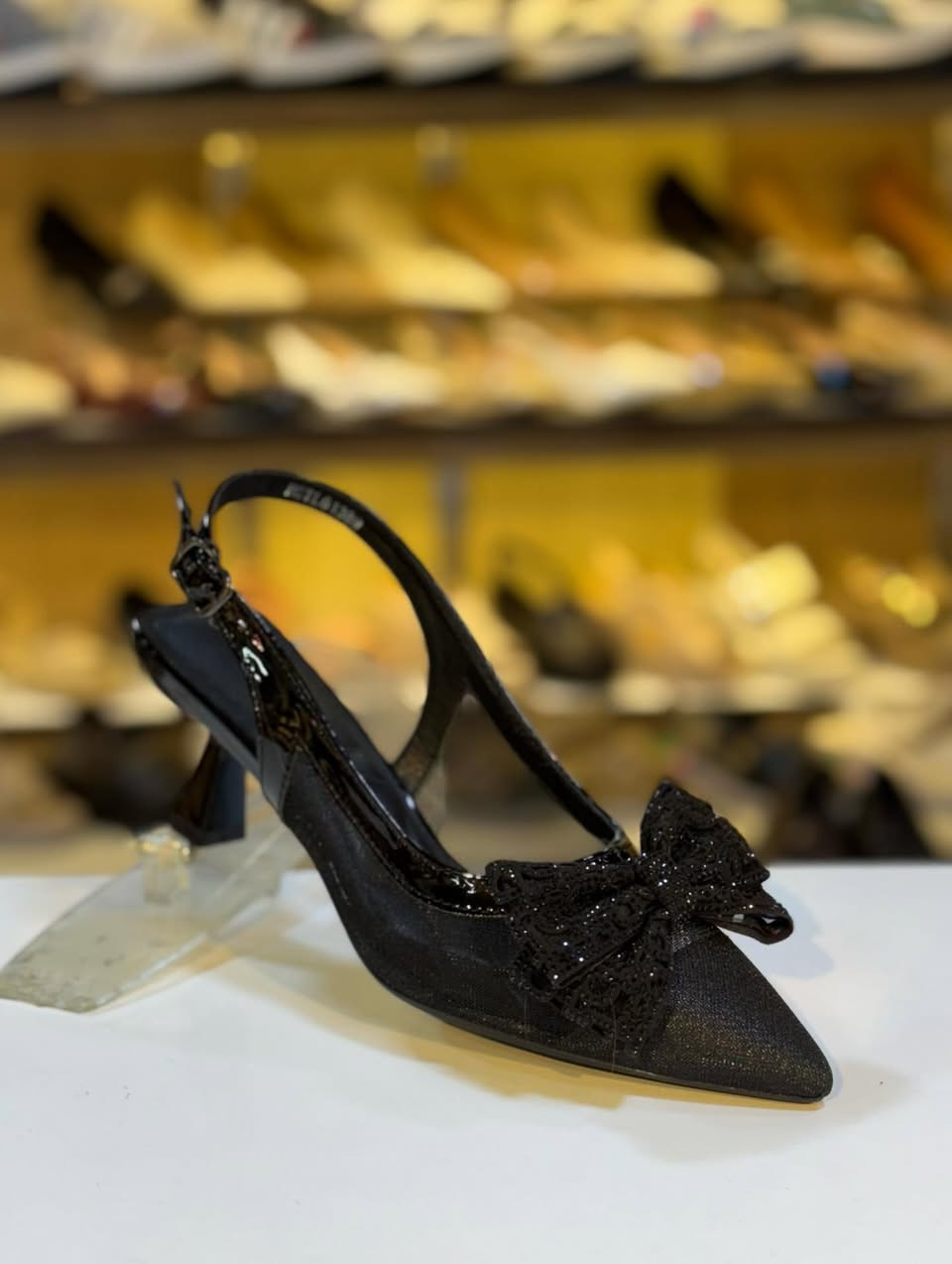 السلطانه للأحذيه النسائيه
.
.حذاء كعب  ❤️ 

ارتفاع 5 سانتيم

.قياسات من 37-41
العنوان : المسيب شارع البلديه 
خلف صيدليه اللؤلؤة 

علمًا يوجد خدمه توصيل 🛵


**إذا كنت صاحب هذا الإعلان وتريد حذفه لأي سبب، رجاءا أرسل رسالة إلى الدعم الفني**