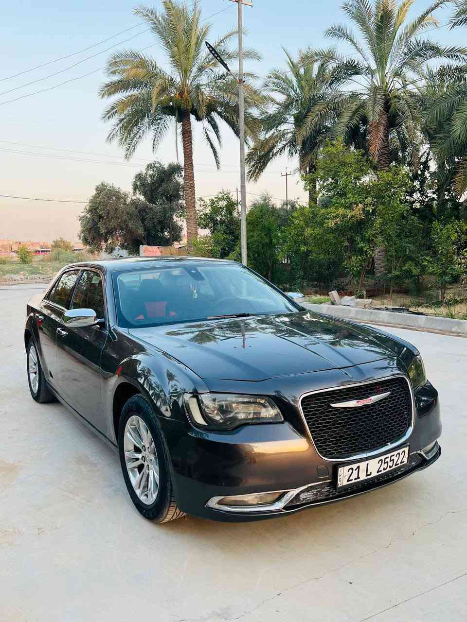 السلام عليكم أوباما c300 فول مواصفات بني روما بردة خلفيه سته سلندر تو ويل معروفه مواصفاته بيه قطعتين صبغ بنيد وجاملغ بدون دواخل سيارة نظيفة كلش كير مكينه السعر 210 بيه بسيط للتواصل ***********
