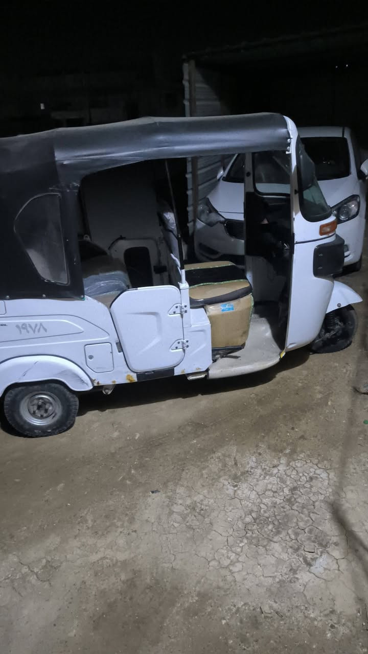 تكتك 22 كشره نضيفه مكينه مامفتوحه المجر الكبير ‏‪0783 274 0795‬‏
