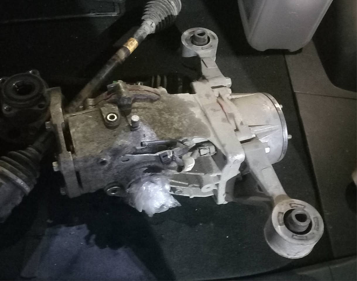 السلام عليكم 

غراض رافور 2024

بوربرن امامي عدد 3 سعر الواحد 40وبي مجال

بوربرن خلفي عدد 3 سعر الواحد 40وبي مجال 

درامشفت خلفي يسار كامل سعر الواحد 125

درامشفت خلفي شفت اعوج السعر75 الروس جدد

اكسل خلفي كامل السعر 250الف

المكان: بغداد العامريه

للاستفسار :***********
