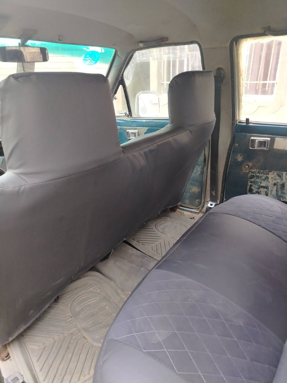 مكلف بالنشر سياره تيوته دبل  موديل 88 حبل تواير تخم جديد صدر نص عمر محرك كير خير من الله باتري جديد غرفته حلوه السعر المطلوب 25 وبيه مجال مكان السياره العلم سمره ***********
