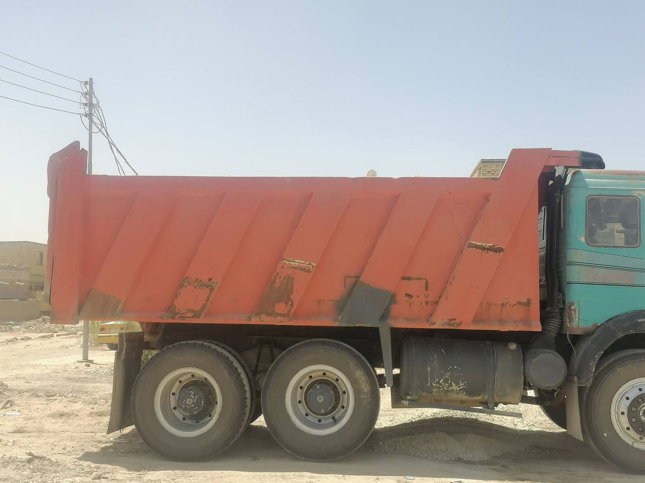 السلام عليكم للبيع بدي مايلر طول 5 ونج جديد السعر 32او بيه مجال المكان ناصريه للستفسار عل رقم  ***********

