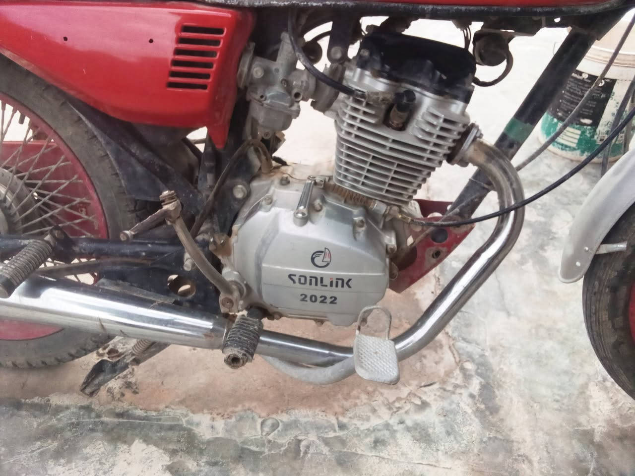 دراجه نامه برو موديل 2022 (محرك بلادي شرط كفاله مامفتوح)( تشغيل نكره)( أوراق اصوليه كرتونيه كامله)السعر (300 قفل) لاتصال *********** خاص ما جاوب الشراي يتصل السكن ديالى ( ناحيه كنعان)
