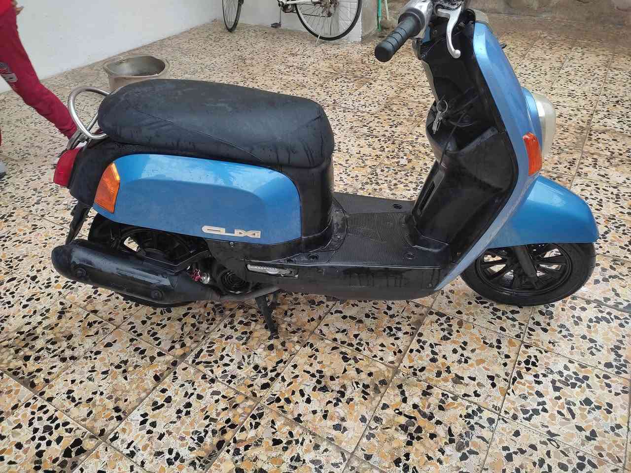 دراجه بوليس سعره700 وبيها مجال***********
