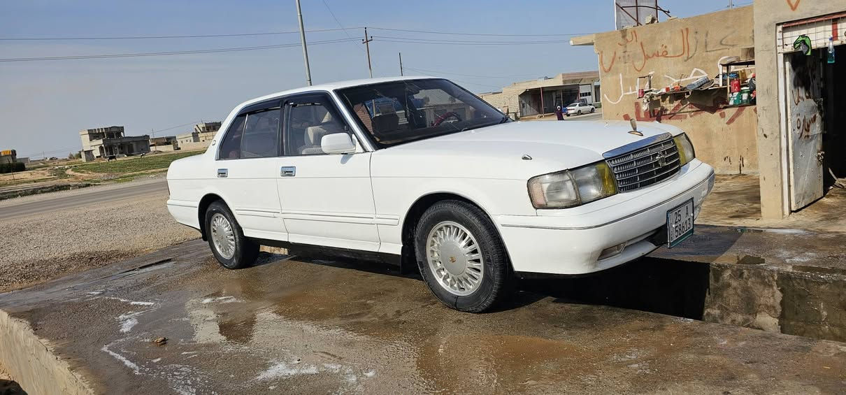 ارنب محور طويل مودل 92 اكسل ثلث قطع  بدون صبغ سياره بيه شرح تكمه منل داخل شرط بس رقم جديد هزا جديد بسمي شرط تحويل ول غرامات محرك ثنين ونص *********** زين ***********
(سعر 58 )
