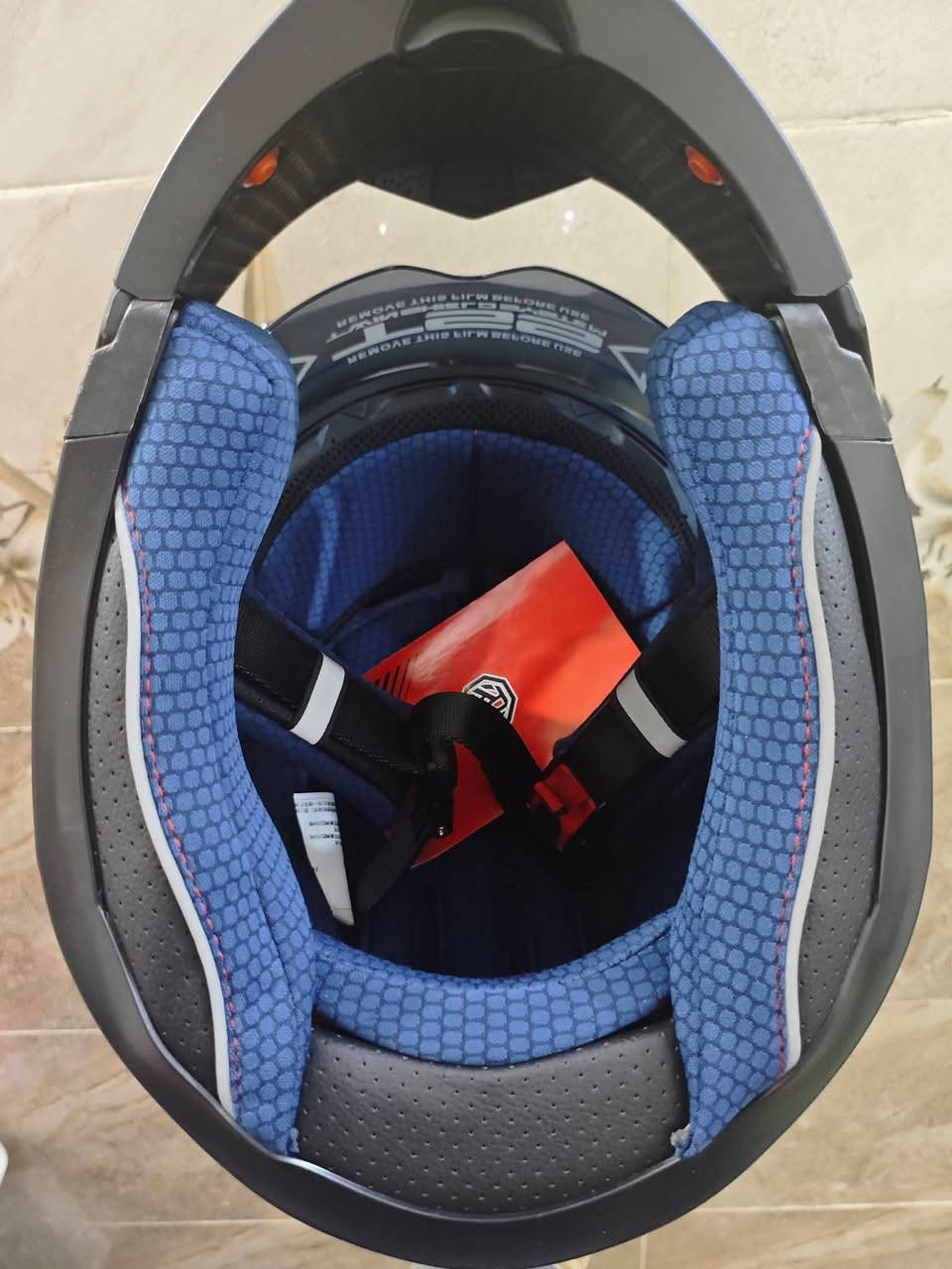 خوذة للدراجات النارية ماركة ORZ
قياس XL
مع كفوف وغطاء للوجه
جديدة وغير مستخدمة
السعر خاص 🛑


**إذا كنت صاحب هذا الإعلان وتريد حذفه لأي سبب، رجاءا أرسل رسالة إلى الدعم الفني**