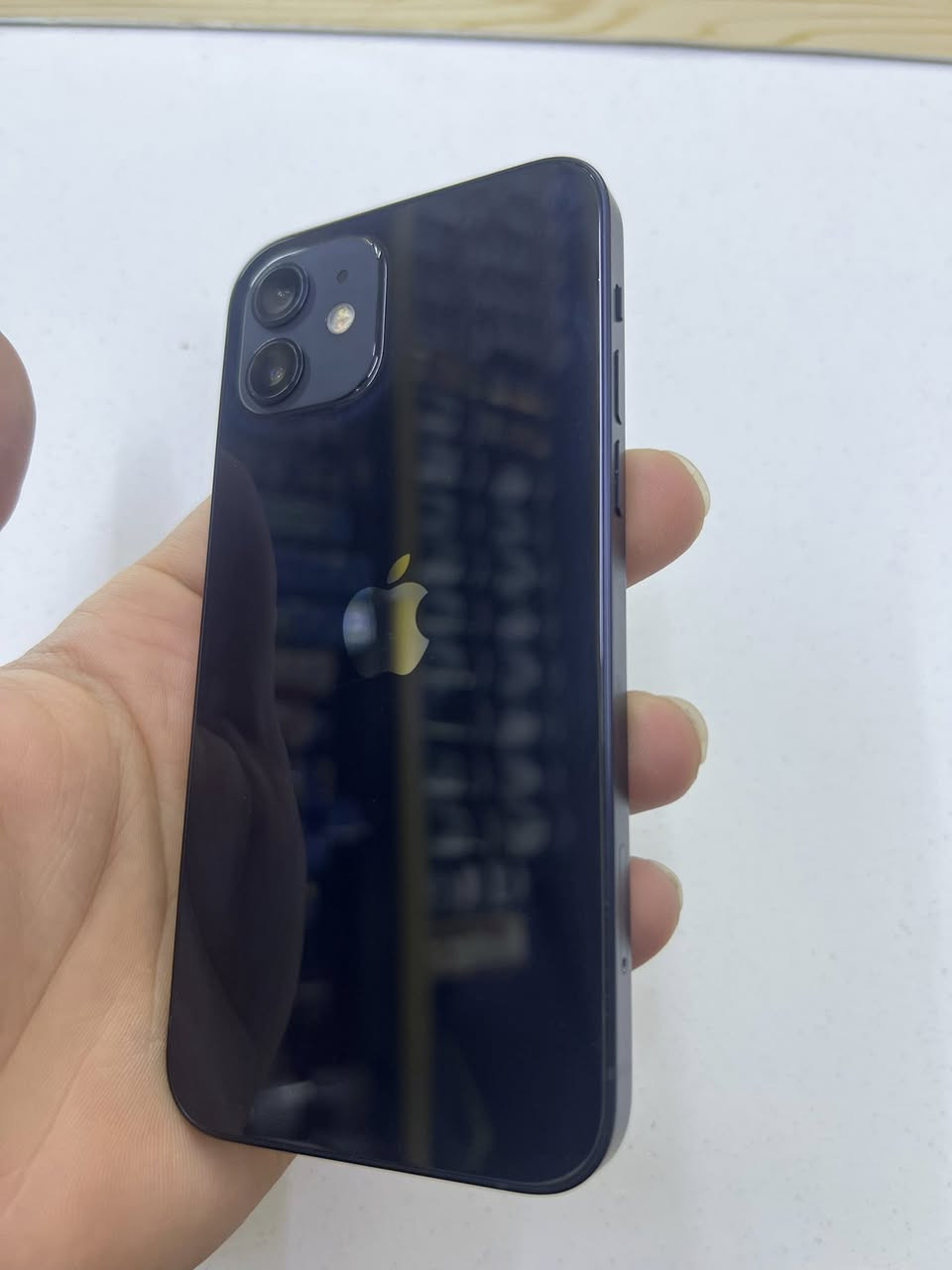 ايفون ١٢ 
نورمان ما مفتوح ما ميدل شي ضد مي ما يعبر هواء
ذاكره ٦٤
ببطاريه ٨٥ بلادي ما يصرف
تك نموذج m
السعر ٢٨٠ بي مجال
العنوان موصل ايسر حي وحده
اتصال ***********
