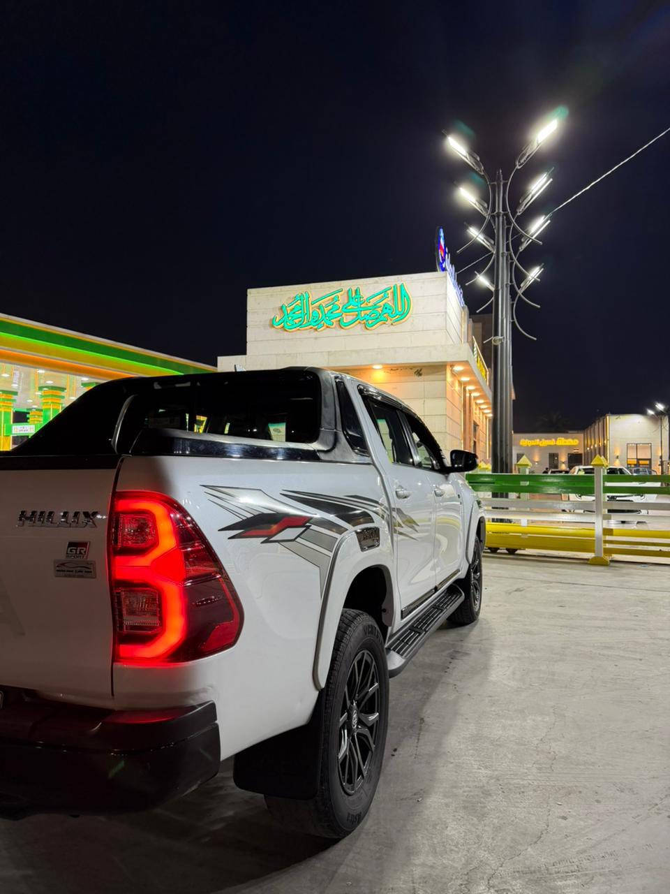 سلام عليكم 
سيارة بيكم GR فول مواصفات 
كشنات كهرباء خمس كامرات 
كشنات جلد موديل 2023 ماشية 70 
كير مكينة كفالة تخم تاير تبريد قطعتين 
6V بصمة تحكم ستيرن حساس امامي خلفي مري شفط 
السعر : 365 وبيهة مجال 
العنوان : بغداد البلديات 
الاستفسار : ***********
