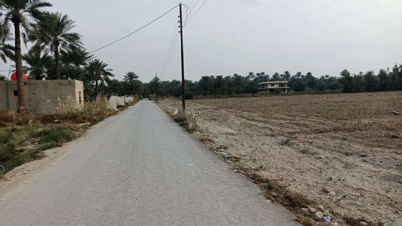 سلام عليكم خمسة دونم البيع طابو صرف
انبيع حسب طلب الموقع يرهم مزرعة او سكن 
خدمات كامله ماء كهرباء تبليط
فتح بيان مباشر
العنوان المدائن منطقة جعاره شارع سيد علي 
الاستفسار اتصال برقم ***********
#
