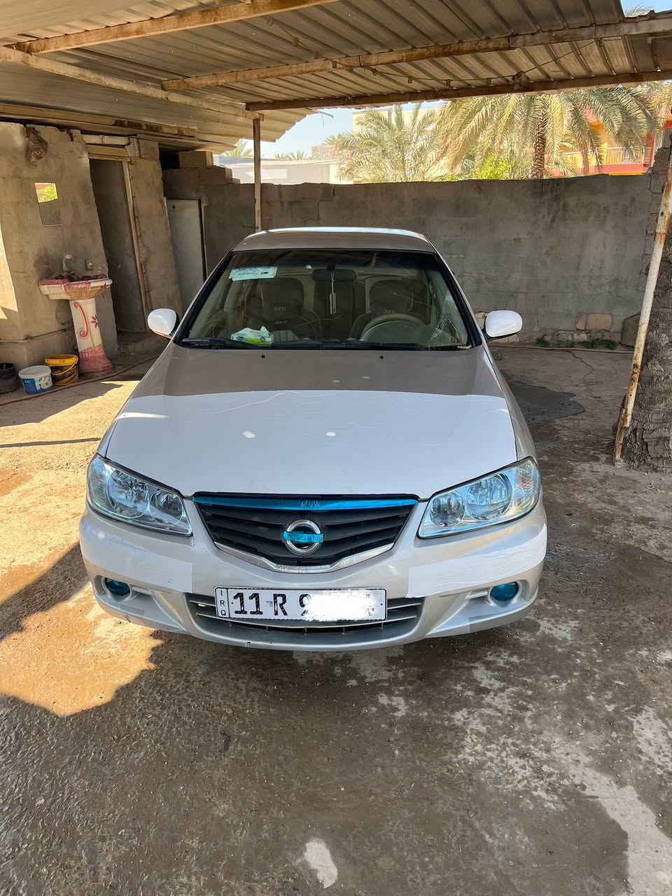 السلام عليكم 
سني ياباني اصل بلاد موديل 2011
رقم بغداد بسمي هزا وسنوية وارقام جدد 
السيارة جديدا وخير من الله علا ايدنا الحمدالله 
مسويلها صيانة عامة
مشط ستيرن صدر كلا جديد
قاعدا فيت بم جديد 
مكينا كير تبريد خير من الله 
السيارة مكفولة من كلشي فقط بيها باب الصدر صبغ 
السعر 108 وبيها مجال 
***********
***********
