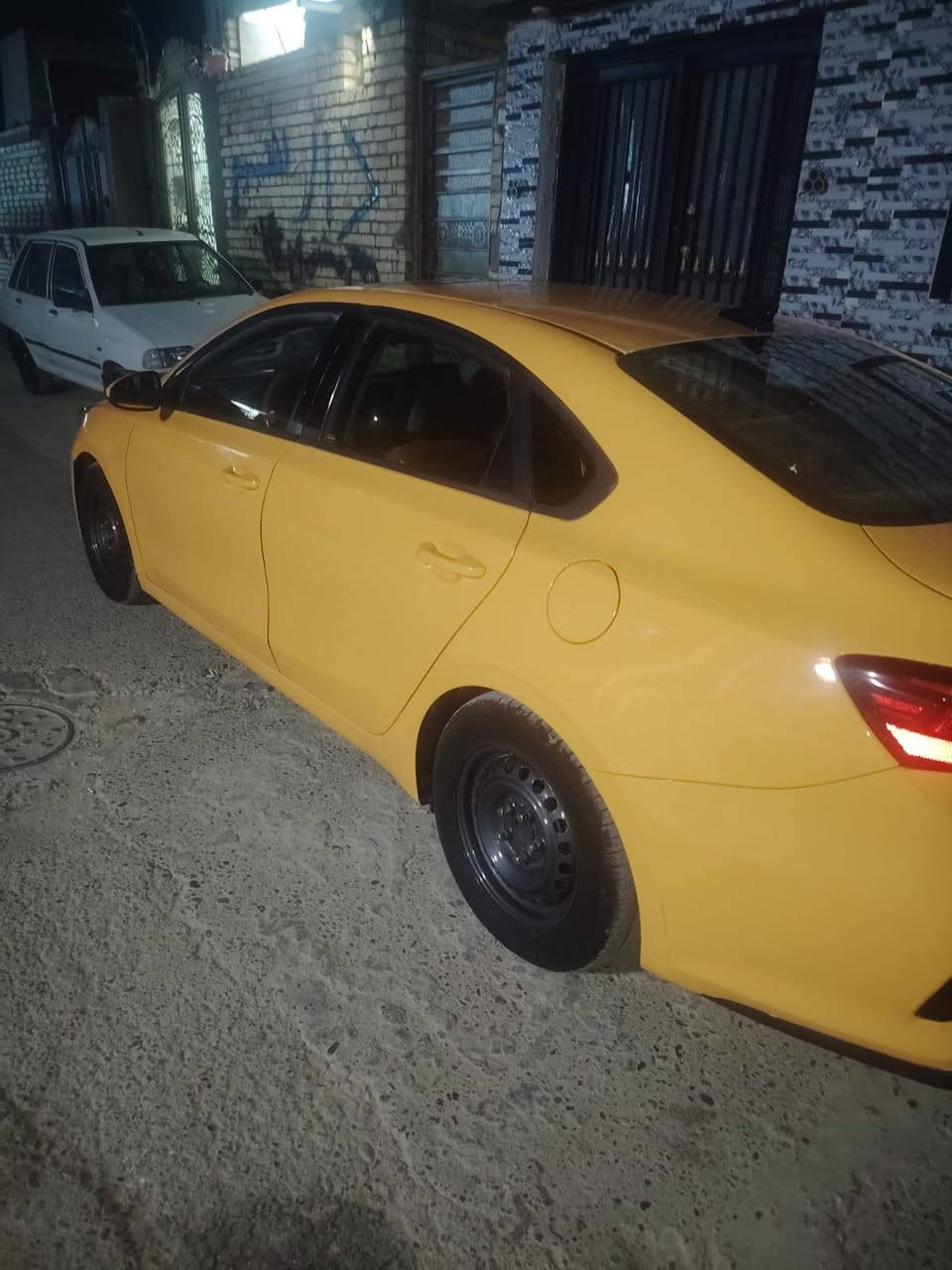 السلام عليكم إخوان فورتي وارد أمريكي 2019 حدثه بس باب سيارة ليبل واحد سيارة نقصه بس حداديه سيارة أحل من الصور بل حقيقه تخبل يشهد الله محرك دوش ألفين كير ايتي *********** للتواصل متوفر واتساب ١٢٠ ورقه وبيه مجال
