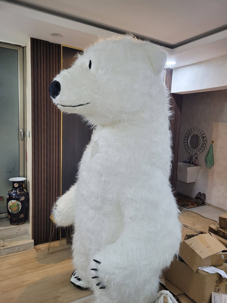 من رخصة الادمن متوفر جديد اكبر حجم 
ارتفاع 260 سم ضخم كلش يشتغل بطاريه 12 فولت او محوله 12 فولت كهرباء مباشر يصير يدخل شخص بداخله ويتحرك ويمشي واتريد بس اتبقي بس هيج عرض


**إذا كنت صاحب هذا الإعلان وتريد حذفه لأي سبب، رجاءا أرسل رسالة إلى الدعم الفني**