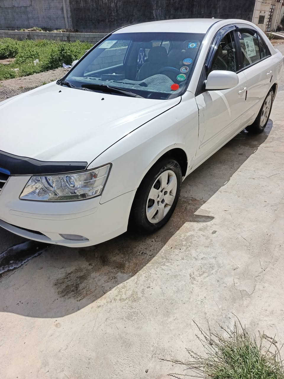 سلام عليكم سوناتا موديل ٢٠١٠ امريكي بيهة ضرر الجاملغ الخلفي بدون دواخل و بيهة اتكشط مال صبغ لان صدفي ونصبغت عام بدون اي ضربة مكينة جديدة مال حاوية السيارة حيل متعوب عليهة وجديدة رقم ديالى الدولي الجديد السعر ٩٨ و بيهة مجال بسيط حك الجية المكان تقاطع القدس هاتف ***********
