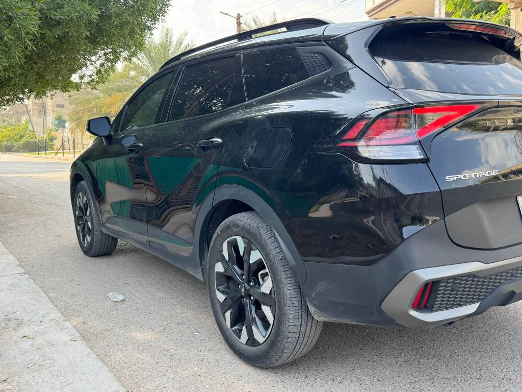 السلام عليكم
كيا سبورتج 2025 دخول جديد كتاب شهداء السياره مسجل نجف رقمها 
لون اسود فئة EX للبيع وارد امريكي زيرو ماشية m7  زيرو 
بدون ايرباك كله ولا يرباك طاك كله وضع شركه 
صور الحادث مرفوقه بل صور سياره جديده 

المواصفات:
1- شاشة كبيرة متصلة 
2- محرك 4 سلندر 2500
3- رادار امامي وخلفي وتحديد مسار ونقطة عمياء
4- قيادة ذاتية
5- اوتو هولد (نزول منحدرات) وهاند بريك كهرباء
6- اطفاء وتشغيل محرك تلقائي عند التوقف
7- شاشة التحكم بالتبريد لمس 
8- بصمة تشغيل
9- كشنات جلد وتدفئة كشنات

السعر 198 وبي مجال

مكان السيارة نجف حي النصر مهندسين 
للتواصل *********** النجف, العراق
