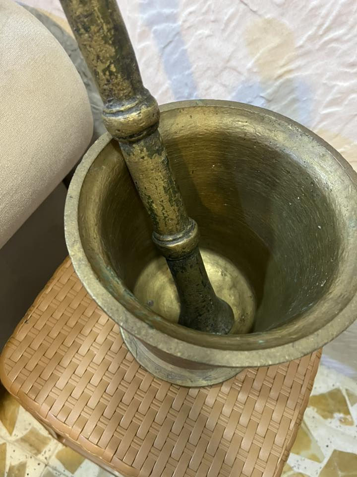 اغراض للبيع
كبات سياره + هاون 11كيلو وارتفاع 20سم
للاستفسار خاص او الاتصال ع رقم ‭0770 169 4882‬
